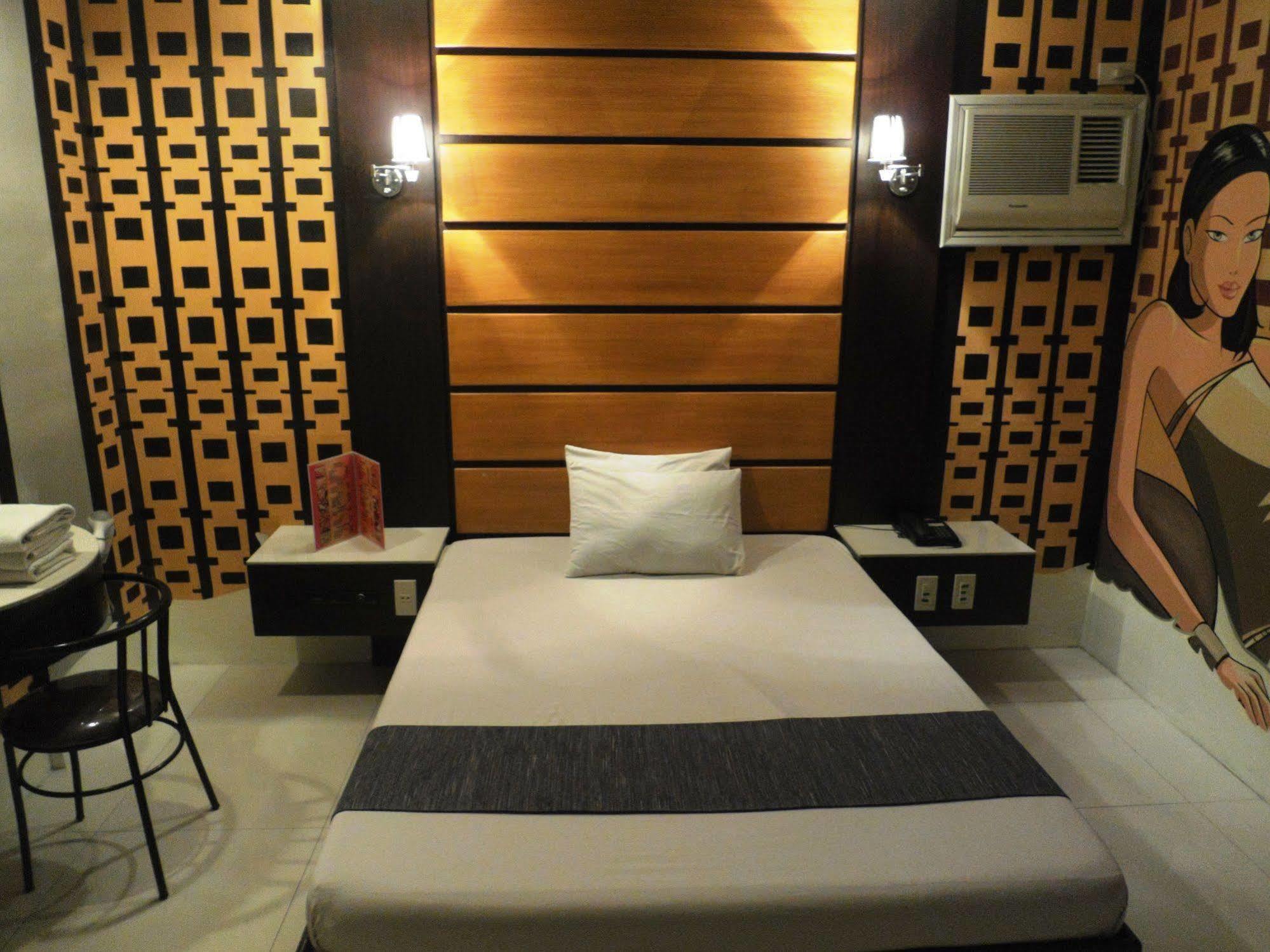 Harts Hotel-Quezon City Kültér fotó