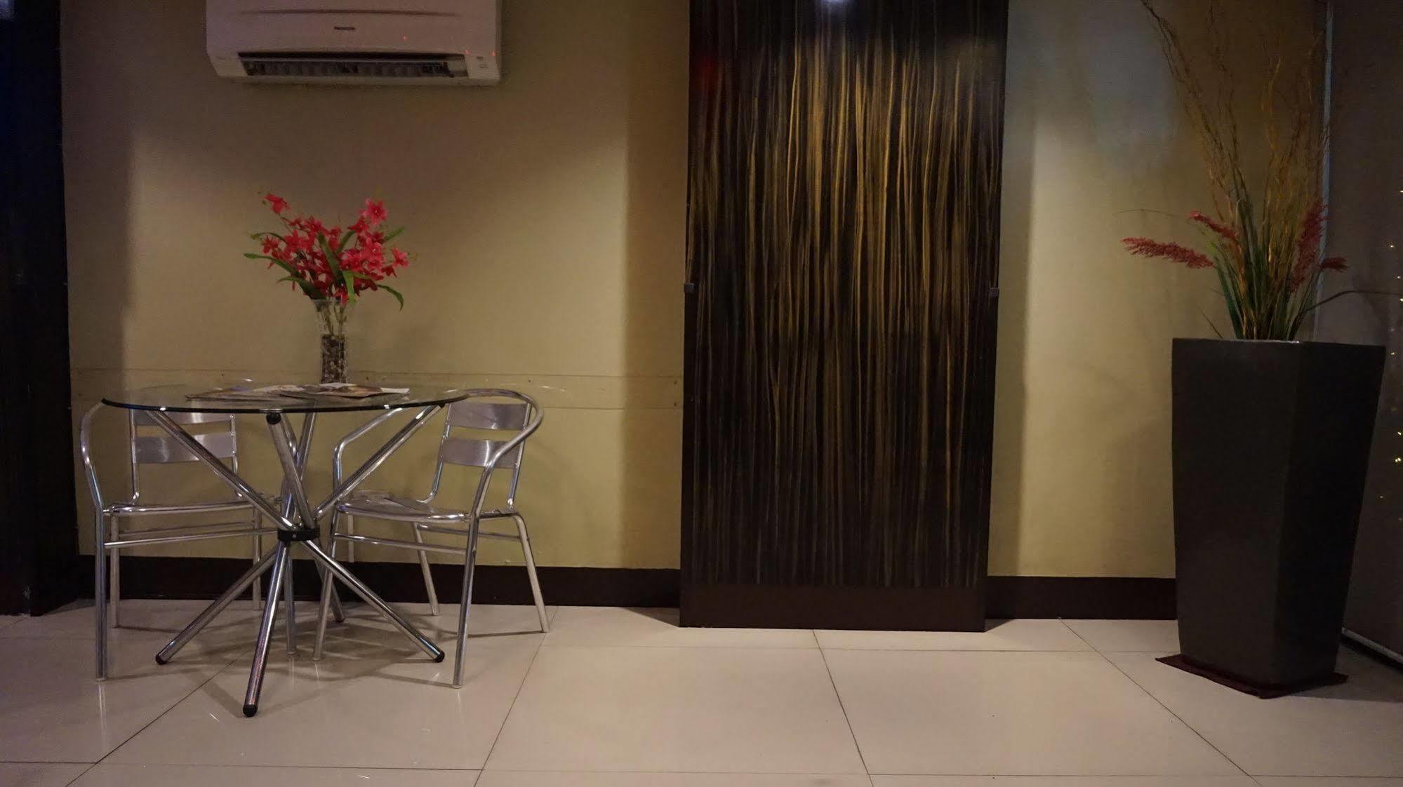 Harts Hotel-Quezon City Kültér fotó